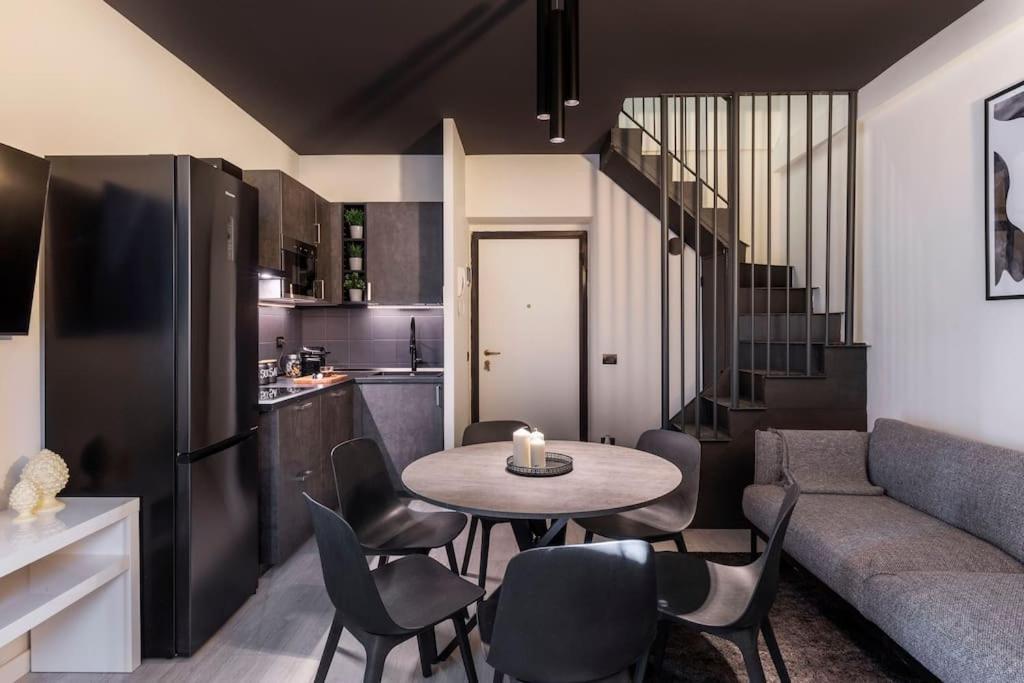 Stupendo duplex in centro a Milano Apartment Exterior foto