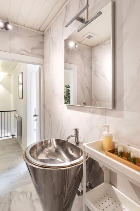 Stupendo duplex in centro a Milano Apartment Exterior foto
